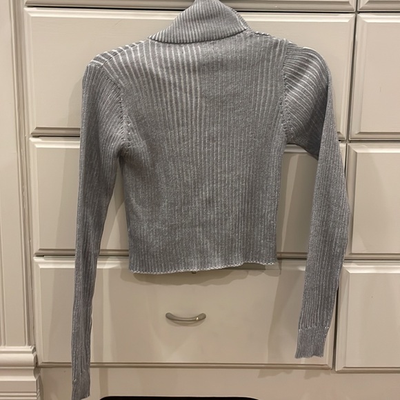 Fitted zip up - Picture 3 of 3